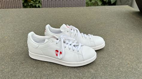 adidas stan schmith weiss mit herz|Adidas Stan Smith online .